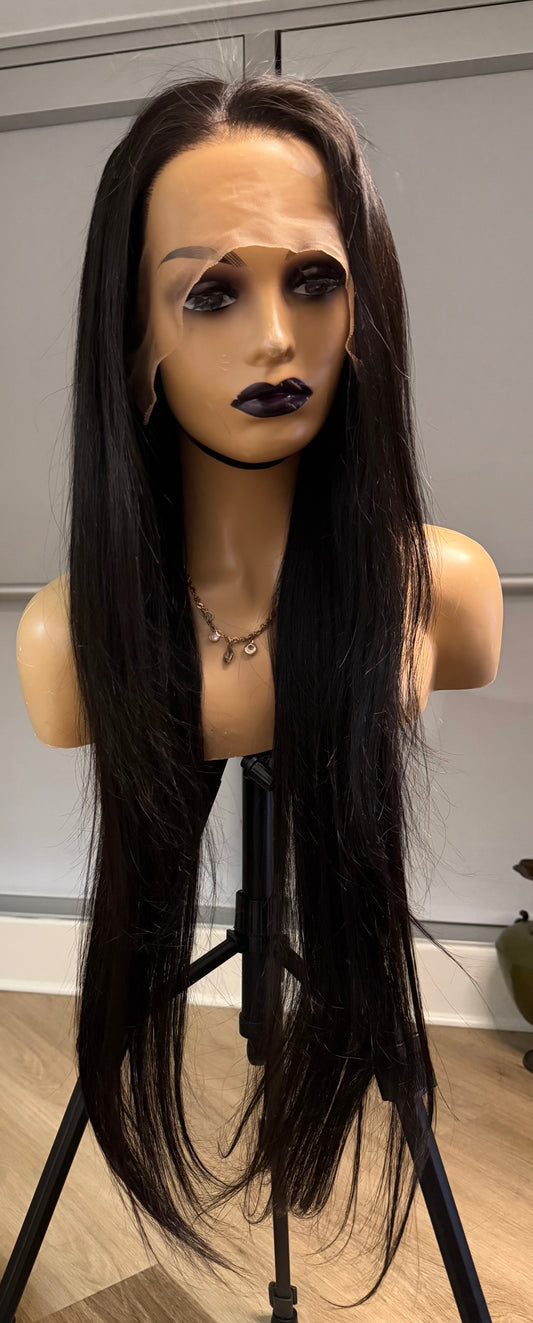 FULL FRONTAL STRAIGHT WIGS 13X6 200 DENSITY